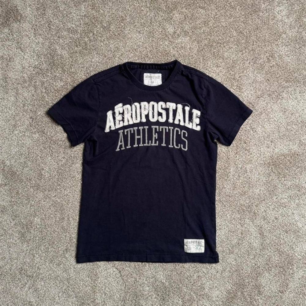 NAVY AEROPOSTALE DISTRESSED PATCHWORK TEE